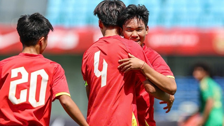 Quang Hải nói lời gan ruột với con trai sau quyết định của U17 Việt Nam